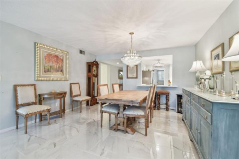 Купить кондоминиум в Палм-Харбор, Флорида 6 комнат, 127.37м2, № 2099517 - фото 17