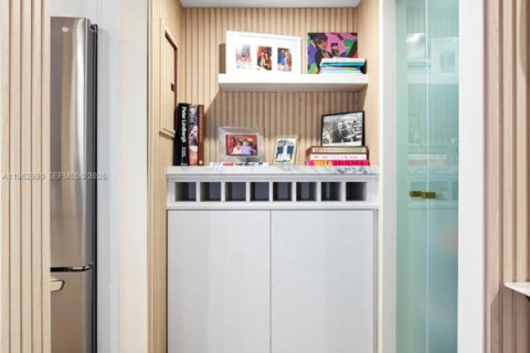 Condominio en venta en Miami Beach, Florida, 1 dormitorio, 69.68 m2 № 2080982 - foto 20