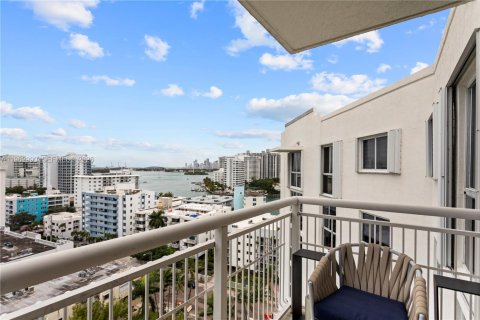 Condominio en venta en Miami Beach, Florida, 1 dormitorio, 69.68 m2 № 2080982 - foto 29