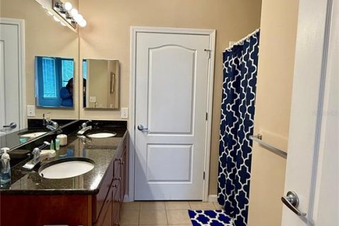 Condo in Kissimmee, Florida, 2 bedrooms  № 1908157 - photo 10