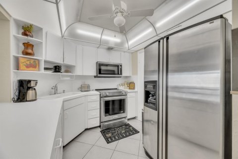Condominio en alquiler en Pompano Beach, Florida, 2 dormitorios, 102.19 m2 № 2245459 - foto 8