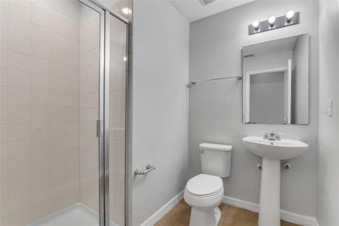 Adosado en venta en Kissimmee, Florida, 4 dormitorios, 152.08 m2 № 1675728 - foto 8
