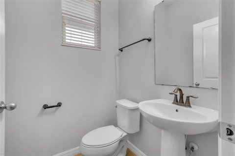 Adosado en venta en Kissimmee, Florida, 4 dormitorios, 152.08 m2 № 1675728 - foto 7