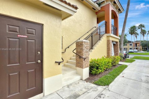 Condo in Homestead, Florida, 3 bedrooms  № 1862003 - photo 23