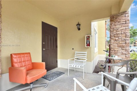 Condo in Homestead, Florida, 3 bedrooms  № 1862003 - photo 2