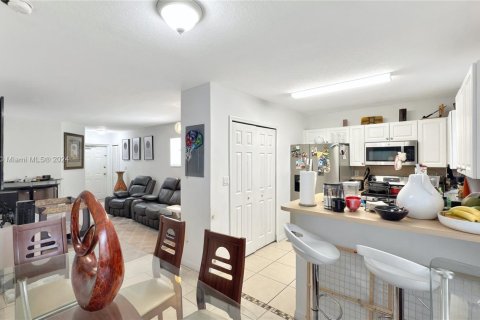 Condo in Homestead, Florida, 3 bedrooms  № 1862003 - photo 6