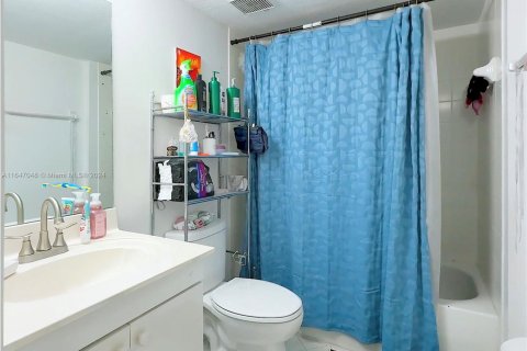 Condo in Homestead, Florida, 3 bedrooms  № 1862003 - photo 17