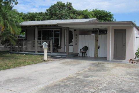 Commercial property in Fort Lauderdale, Florida 1 bedroom, 139.17 sq.m. № 2086772 - photo 2