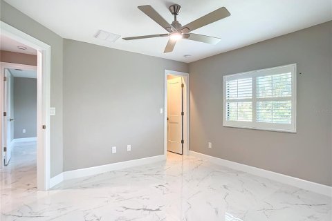 Casa en venta en Port Charlotte, Florida, 4 dormitorios, 191.29 m2 № 1820674 - foto 13