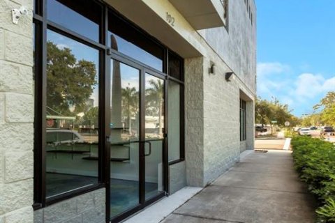 Commercial property in Saint Petersburg, Florida 57.41 sq.m. № 1885695 - photo 12