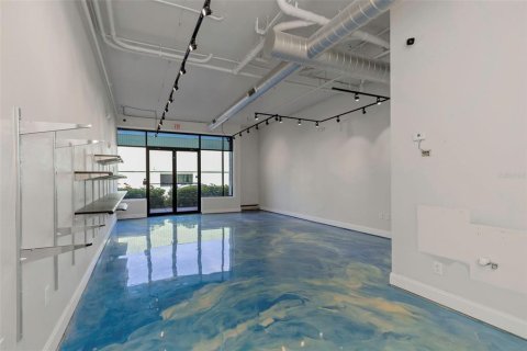 Commercial property in Saint Petersburg, Florida 57.41 sq.m. № 1885695 - photo 6