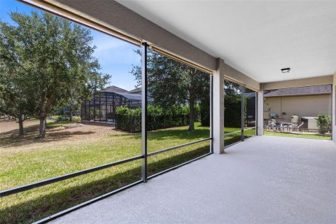 House in Winter Garden, Florida 4 bedrooms, 372.54 sq.m. № 1684569 - photo 30