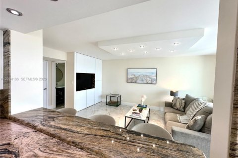 Copropriété à louer à North Miami Beach, Floride: 1 chambre, 97.83 m2 № 2384805 - photo 10