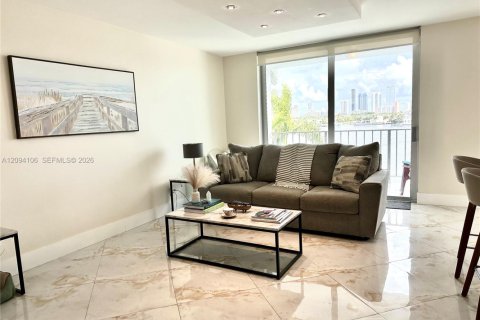 Copropriété à louer à North Miami Beach, Floride: 1 chambre, 97.83 m2 № 2384805 - photo 7