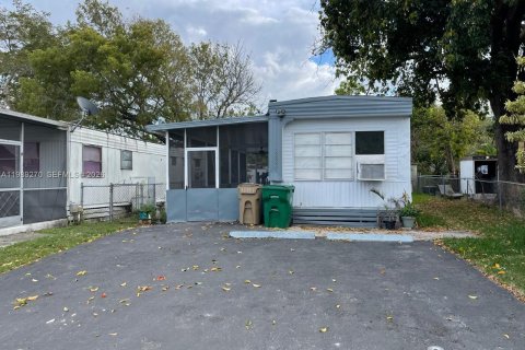 Apartment in Davie, Florida 2 bedrooms, 63.55 sq.m. № 2051798