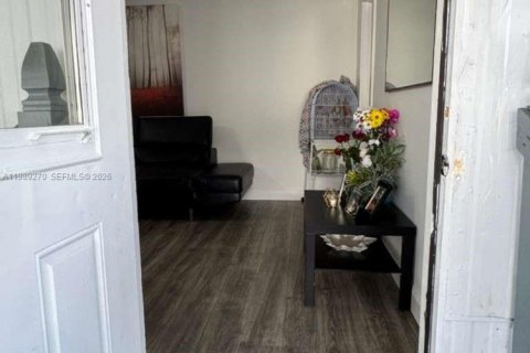 Apartamento en alquiler en Davie, Florida, 2 dormitorios, 63.55 m2 № 2051798 - foto 3