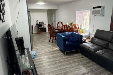 Apartamento en alquiler en Davie, Florida, 2 dormitorios, 63.55 m2 № 2051798 - foto 4
