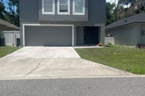 House in Sanford, Florida 4 bedrooms, 175.21 sq.m. № 2216091