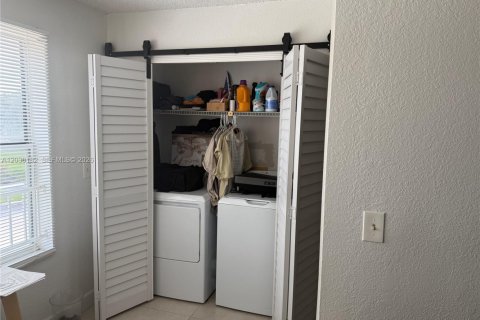 Condo in Margate, Florida, 1 bedroom  № 2087113 - photo 7
