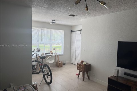 Condo in Margate, Florida, 1 bedroom  № 2087113 - photo 4