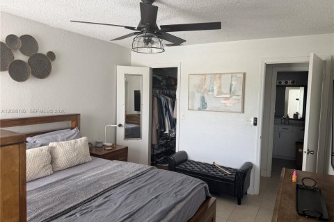 Condo in Margate, Florida, 1 bedroom  № 2087113 - photo 12