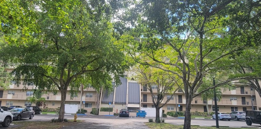 Condo in Davie, Florida, 1 bedroom № 1886579