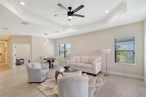 House in Englewood, Florida 3 bedrooms, 171.4 sq.m. № 1904723 - photo 13