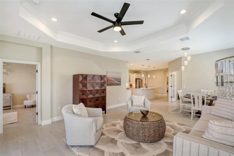 House in Englewood, Florida 3 bedrooms, 171.4 sq.m. № 1904723 - photo 14