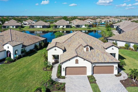 House in Englewood, Florida 3 bedrooms, 171.4 sq.m. № 1904723 - photo 1