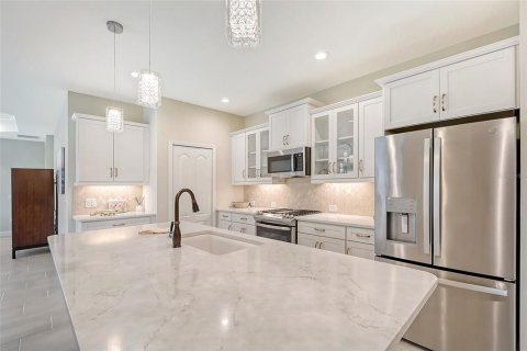 House in Englewood, Florida 3 bedrooms, 171.4 sq.m. № 1904723 - photo 5