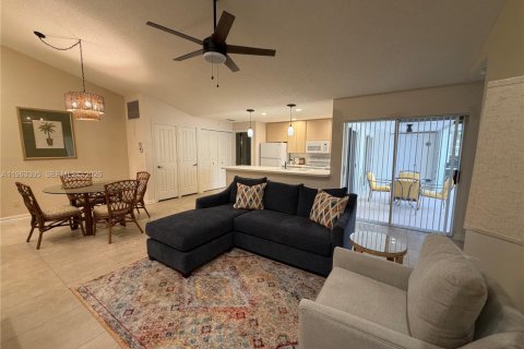 Touwnhouse à louer à Palm Beach Gardens, Floride: 2 chambres, 107.02 m2 № 2025294 - photo 8