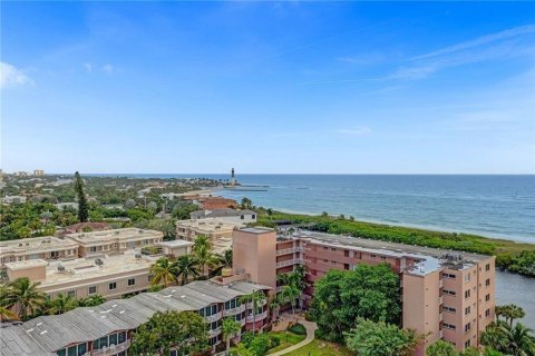 Condo in Pompano Beach, Florida, 2 bedrooms  № 1027185 - photo 1