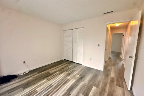Condo in Orlando, Florida, 2 bedrooms  № 1910617 - photo 10