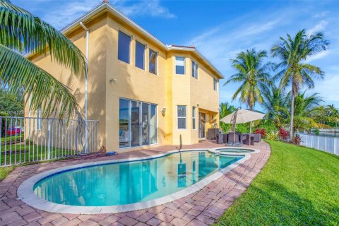 House in Miramar, Florida 5 bedrooms, 268.86 sq.m. № 1950046 - photo 26