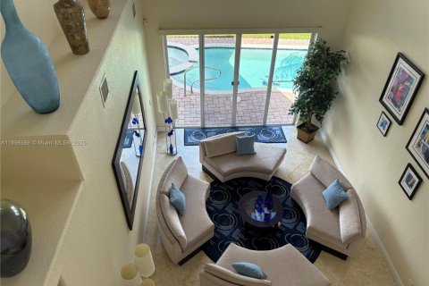 House in Miramar, Florida 5 bedrooms, 268.86 sq.m. № 1950046 - photo 13