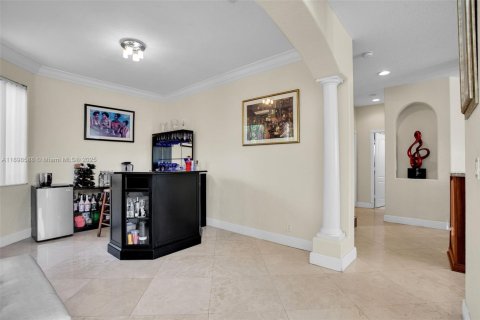 House in Miramar, Florida 5 bedrooms, 268.86 sq.m. № 1950046 - photo 16