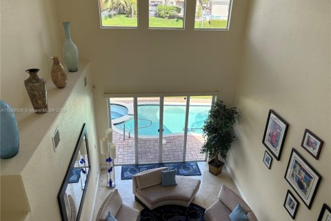 House in Miramar, Florida 5 bedrooms, 268.86 sq.m. № 1950046 - photo 11