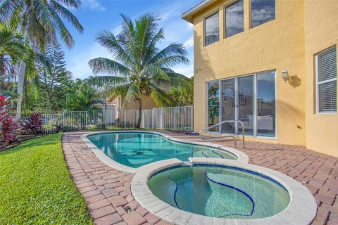 House in Miramar, Florida 5 bedrooms, 268.86 sq.m. № 1950046 - photo 28