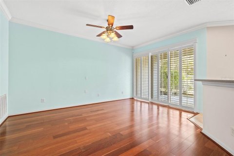 Adosado en venta en Tampa, Florida, 3 dormitorios, 166.48 m2 № 1513024 - foto 5