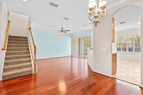 Adosado en venta en Tampa, Florida, 3 dormitorios, 166.48 m2 № 1513024 - foto 3
