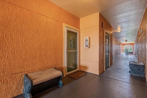 Copropriété à vendre à Clearwater, Floride: 2 chambres, 121.61 m2 № 2313339 - photo 4