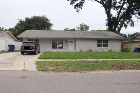 Casa en alquiler en Seffner, Florida, 4 dormitorios, 132.39 m2 № 1910417 - foto 1