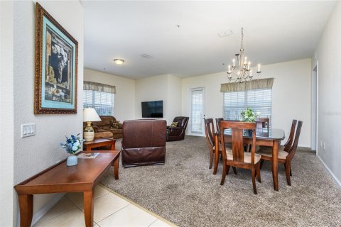 Condominio en alquiler en Orlando, Florida, 3 dormitorios, 194.82 m2 № 2109308 - foto 2