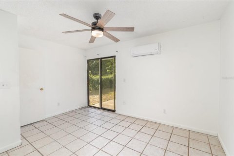 Casa en venta en Leesburg, Florida, 4 dormitorios, 98.2 m2 № 1826865 - foto 9