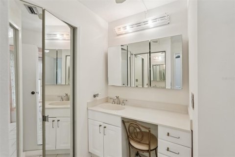 Купить виллу или дом в Брейдентон, Флорида 11 комнат, 181.35м2, № 2287360 - фото 22