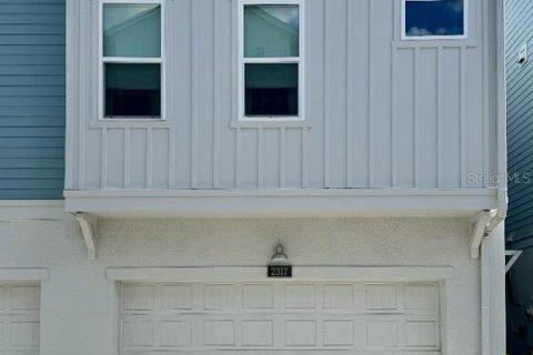 Touwnhouse à vendre à Sarasota, Floride: 2 chambres, 117.71 m2 № 2222755 - photo 3