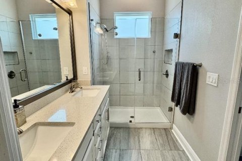 Touwnhouse à vendre à Sarasota, Floride: 2 chambres, 117.71 m2 № 2222755 - photo 21