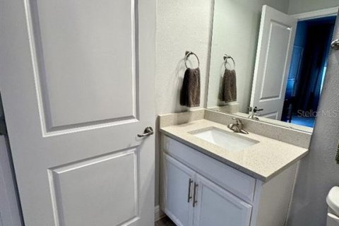 Touwnhouse à vendre à Sarasota, Floride: 2 chambres, 117.71 m2 № 2222755 - photo 7