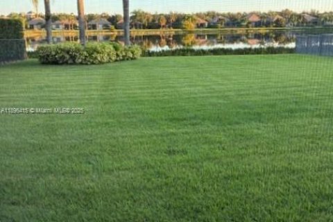 Снять в аренду виллу или дом в Веллингтон, Флорида 3 спальни, 157м2, № 1947790 - фото 2