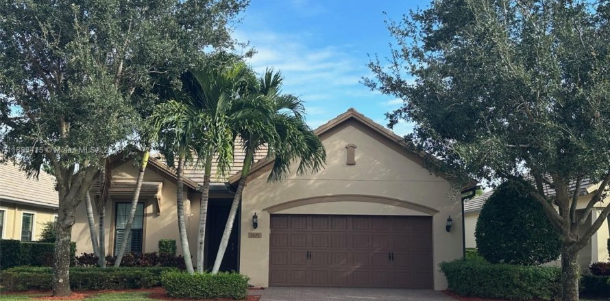 Дом в Веллингтон, Флорида 3 спальни, 157м2 № 1947790